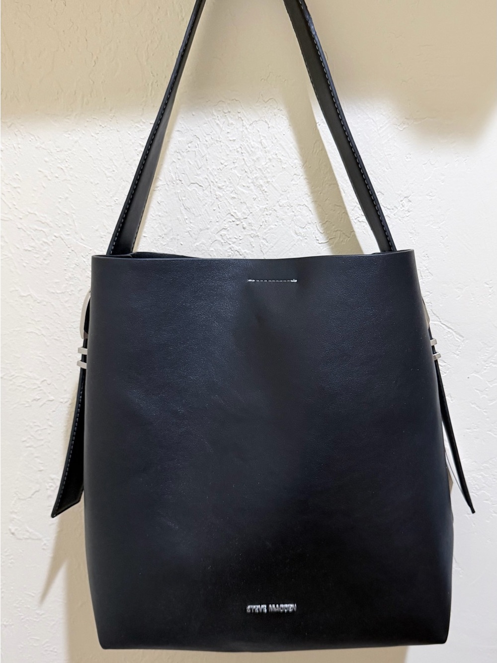 Steve Madden Black Leather Shoulder Bag